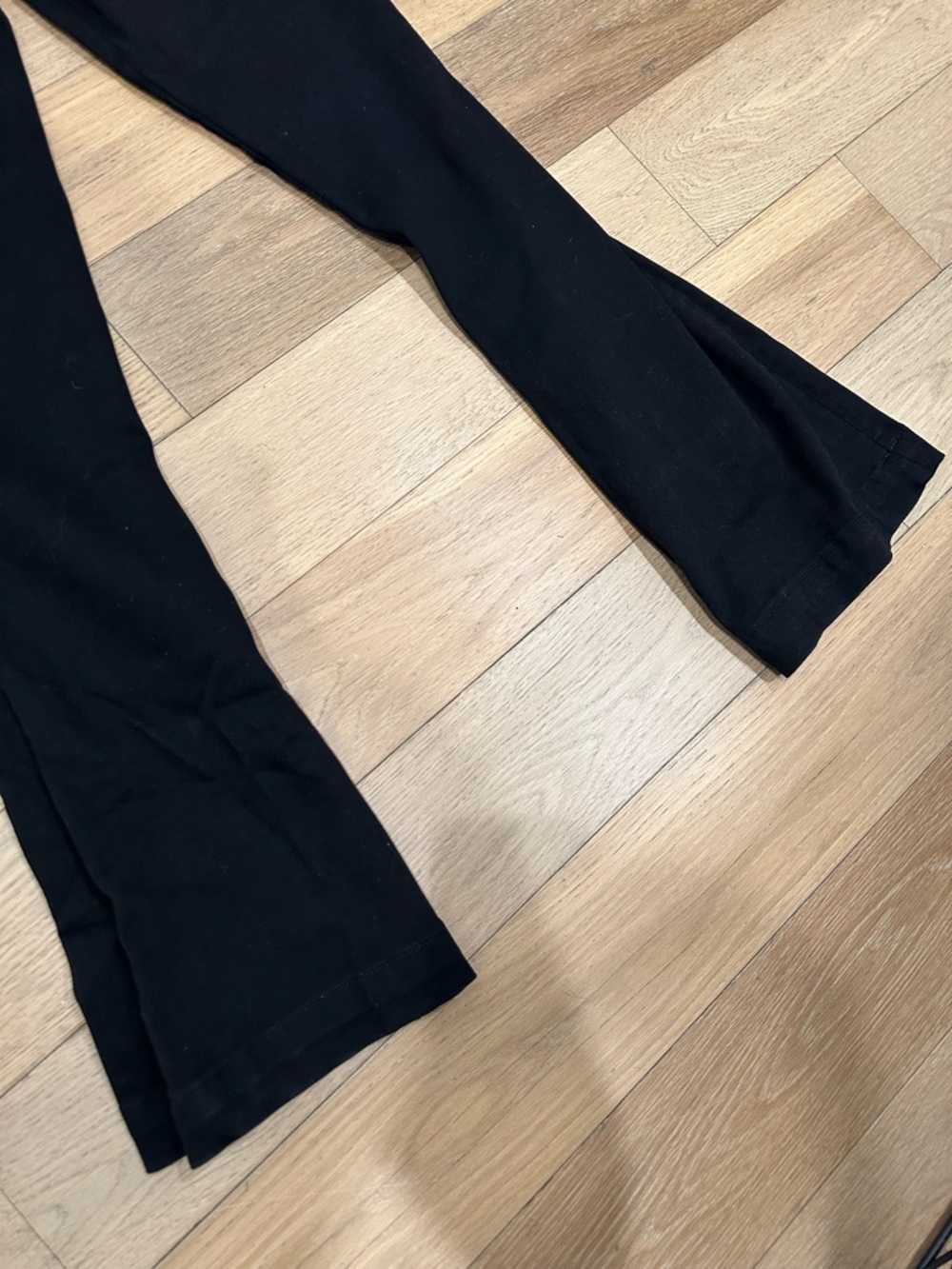 Ramy Brook Cindy High Rise Flare Jeans Black Button Front Women’s Size 28 - Picture 6 of 9